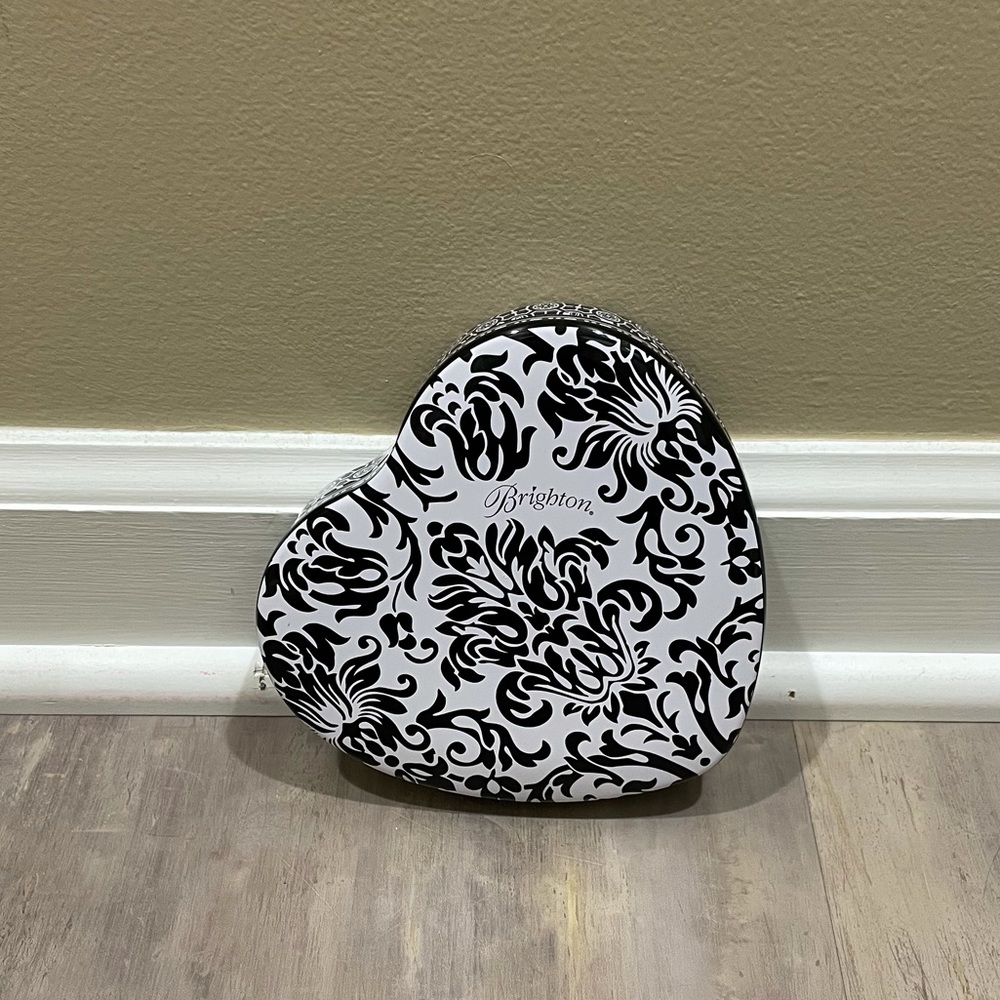 Brighton Heart Tin